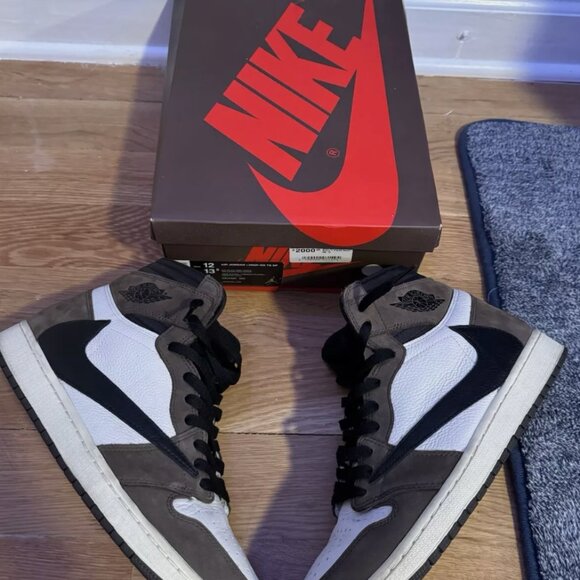 Travis Scott Jordan 1 High - Picture 5 of 5